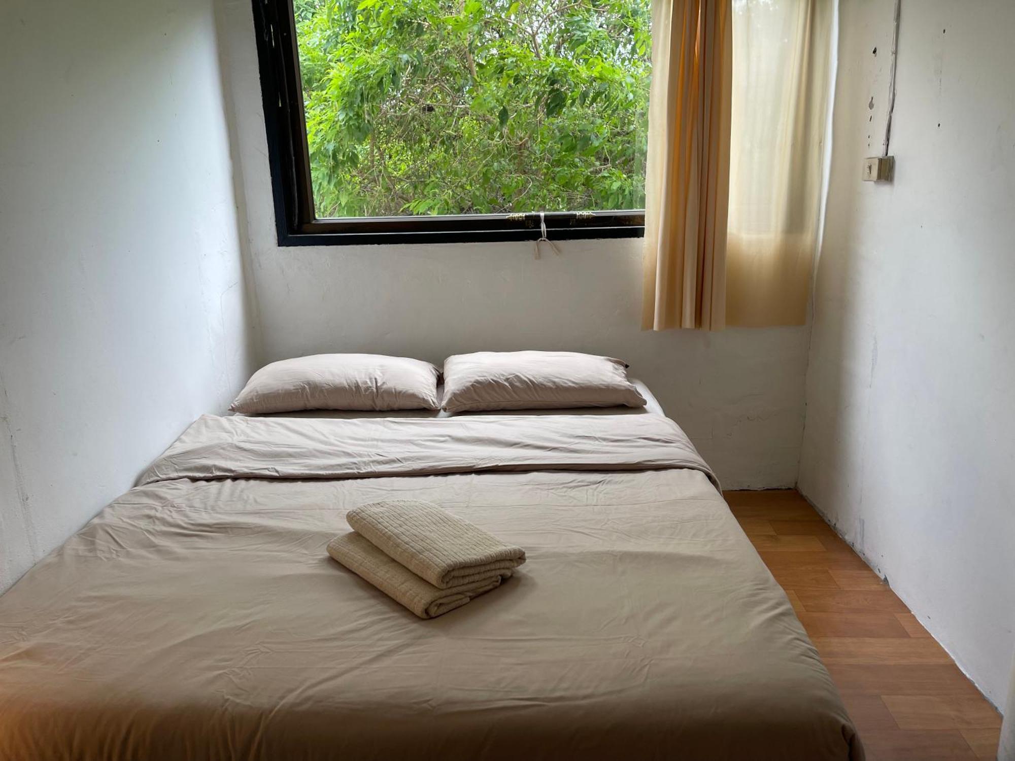 Budget Room Koh Phangan Pier With Ac Buitenkant foto